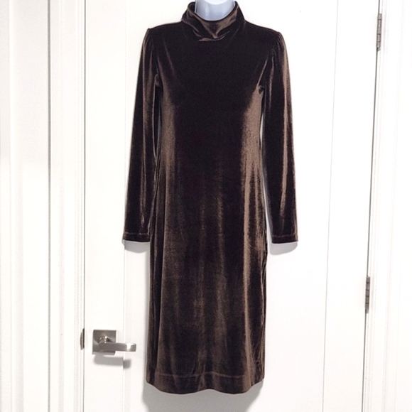 Light Green Velvet Mock Neck Stretch Bodycon Dress - Picture 3 of 11